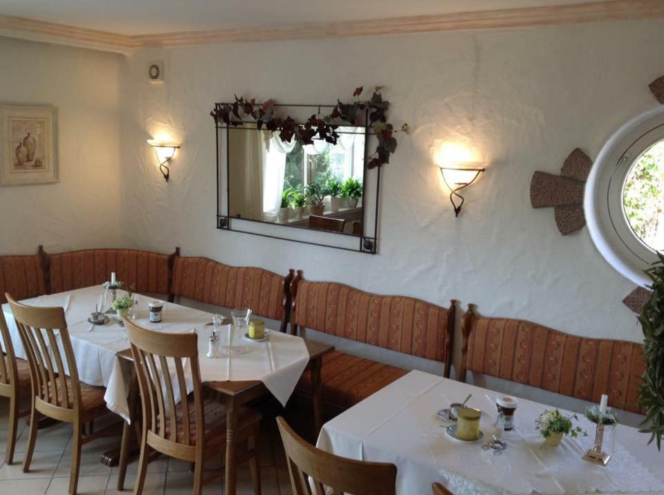 Haus Diana Bed & Breakfast Dottingen  Exterior photo